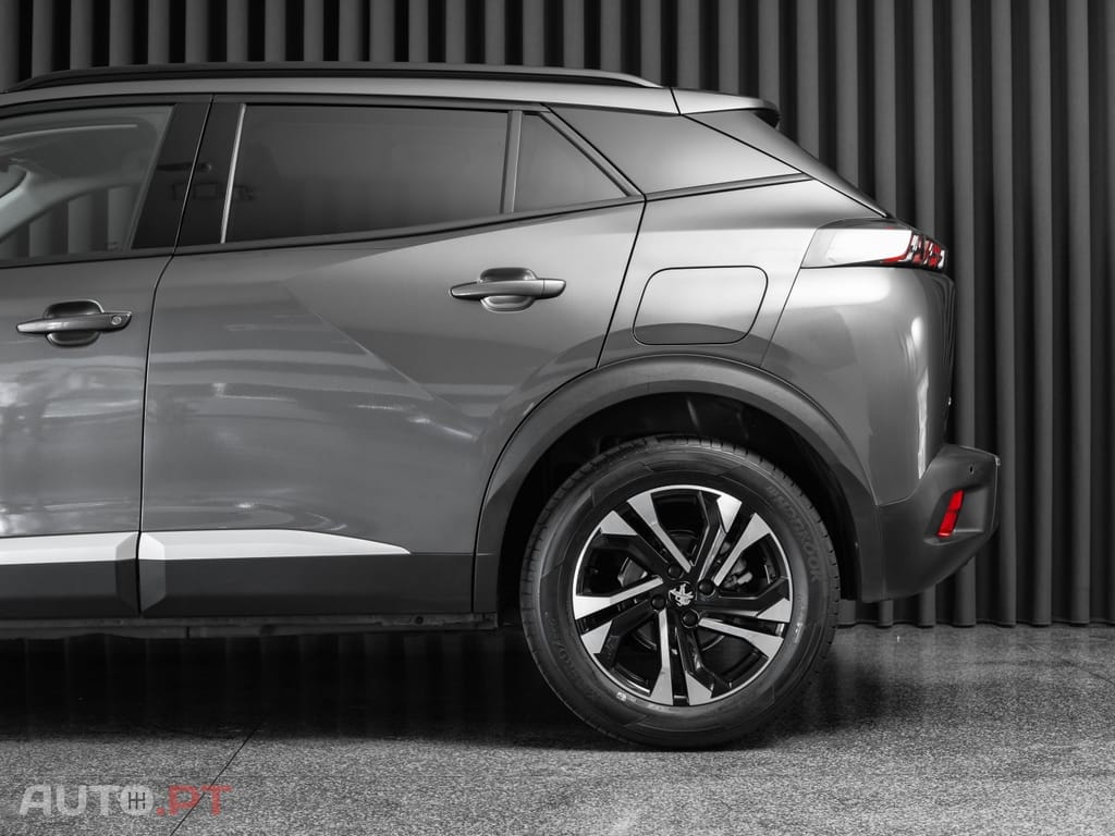 Peugeot 2008 1.5 BlueHDi Allure EAT8