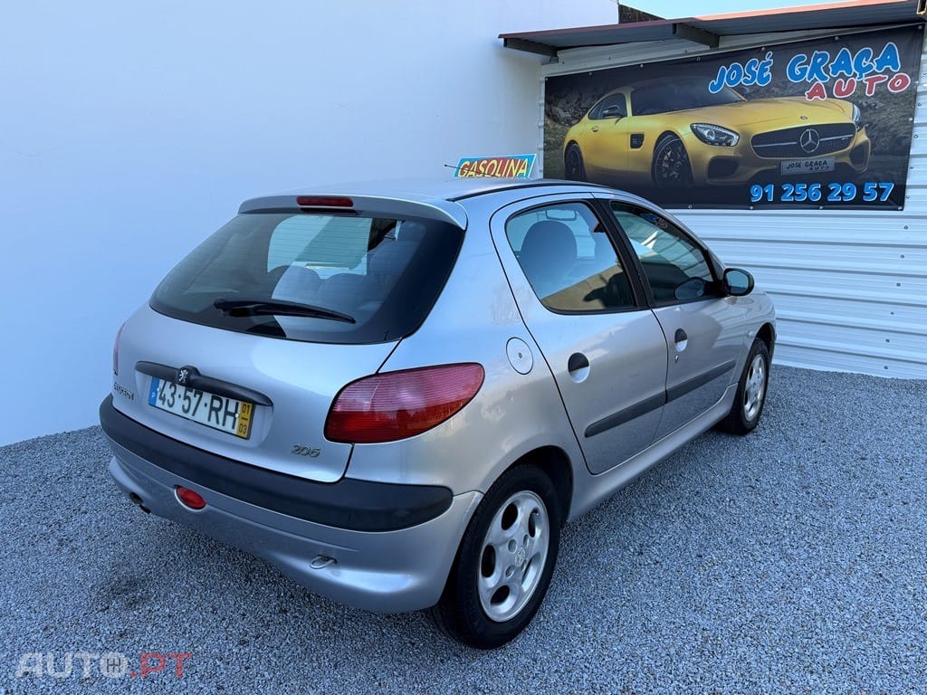 Peugeot 206 1.1 XR
