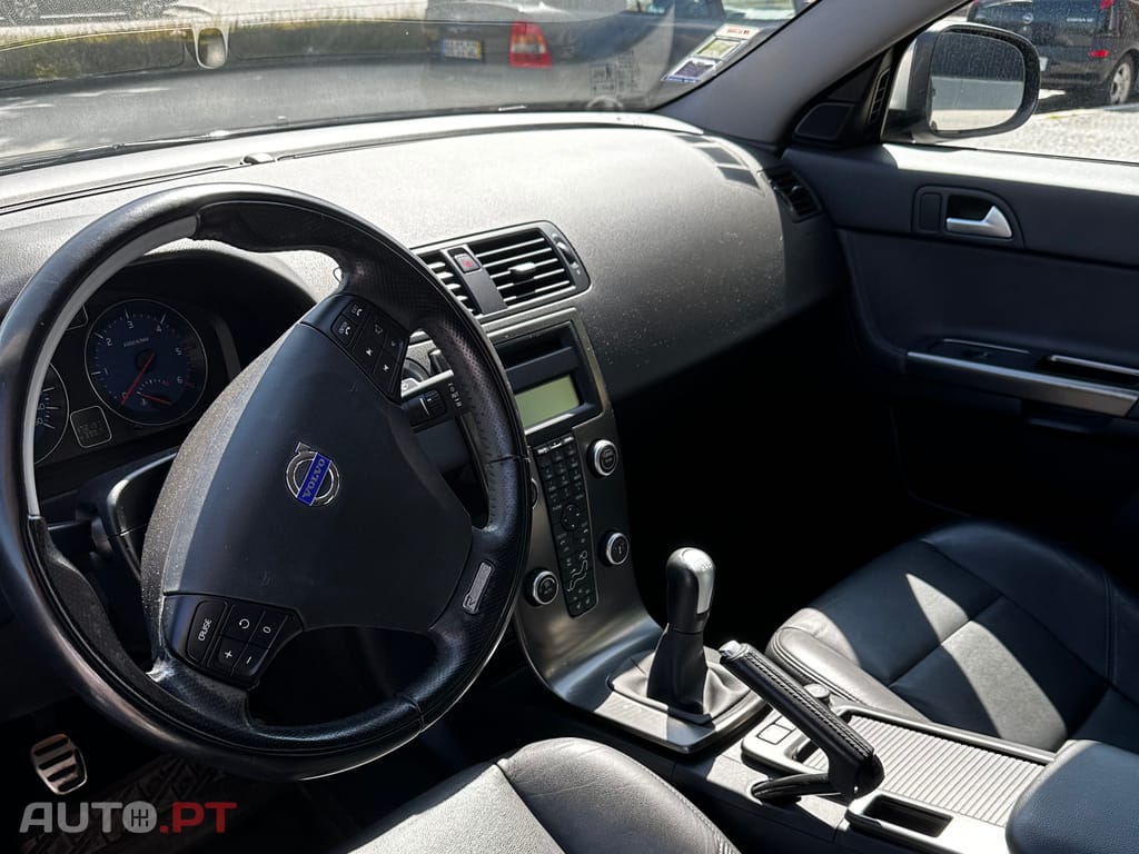 Volvo V50 R Design