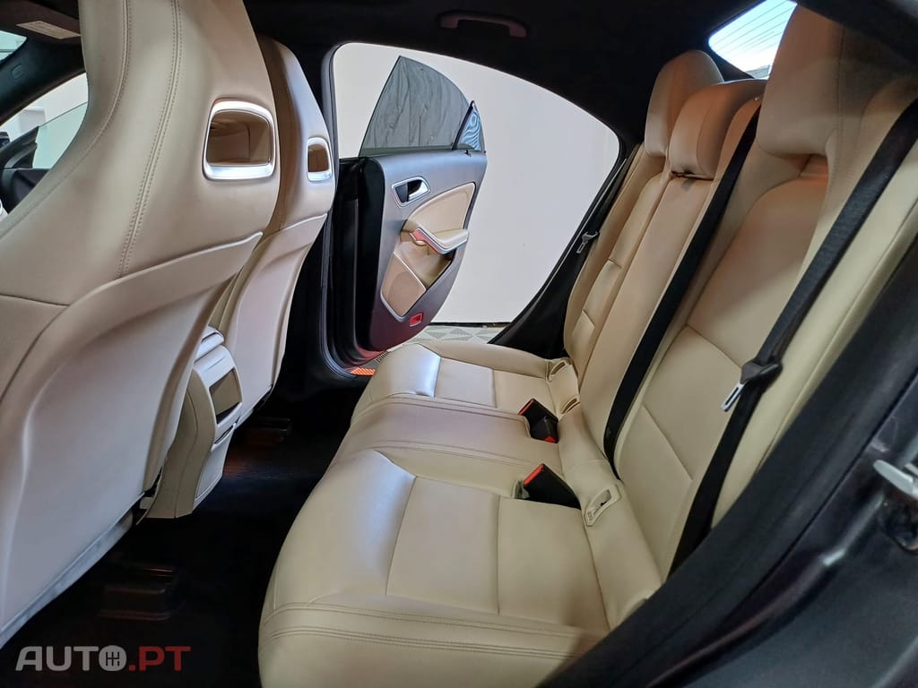 Mercedes-Benz CLA 220 CDi AMG Line Aut.