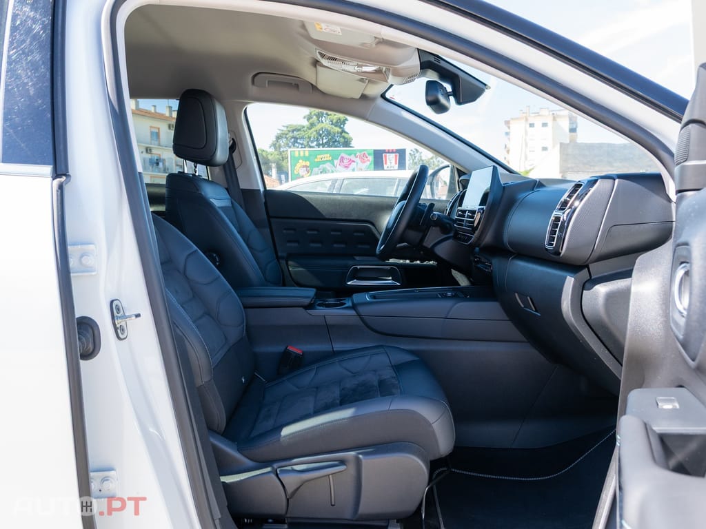 Citroen C5 Aircross 1.6 Hybrid Shine e-EAT8