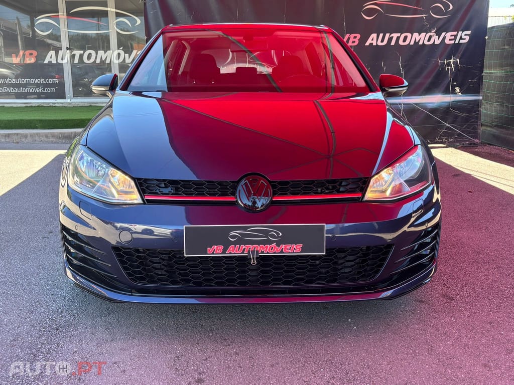 Volkswagen Golf 1.6 TDi BlueMotion Confortline