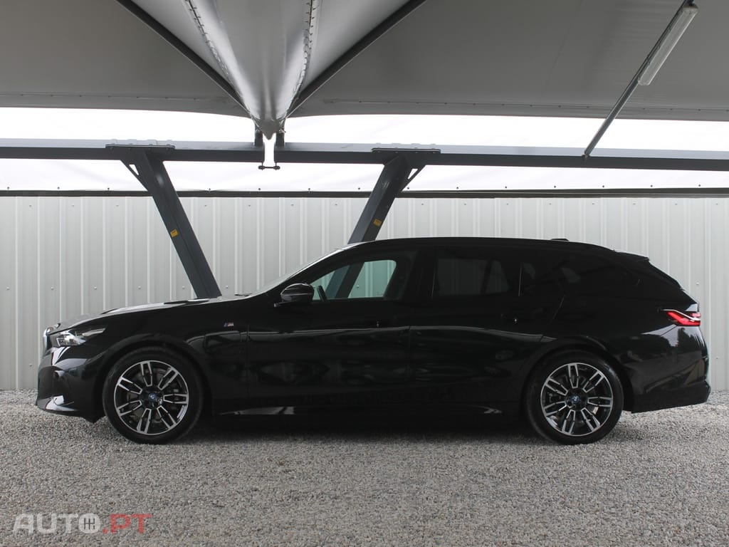 BMW 530 e Pack Desportivo M