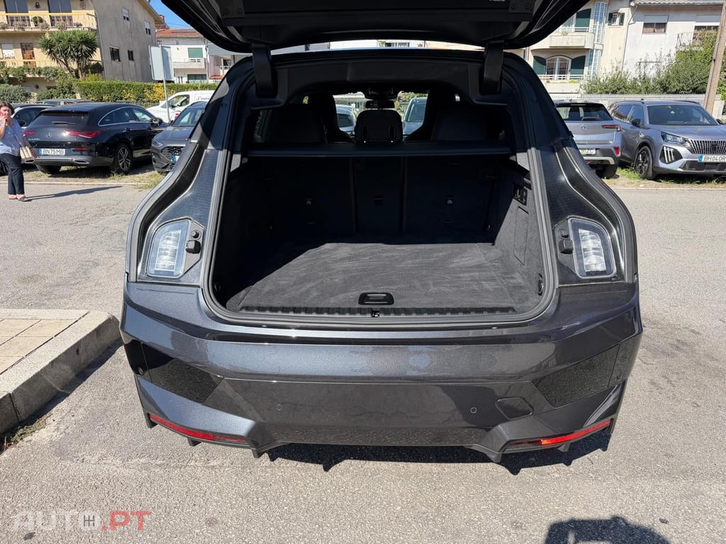 BMW iX xDrive 50 Pack Desportivo
