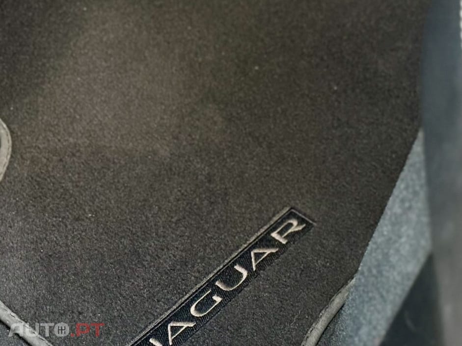 Jaguar XE 2.0 D R-Sport