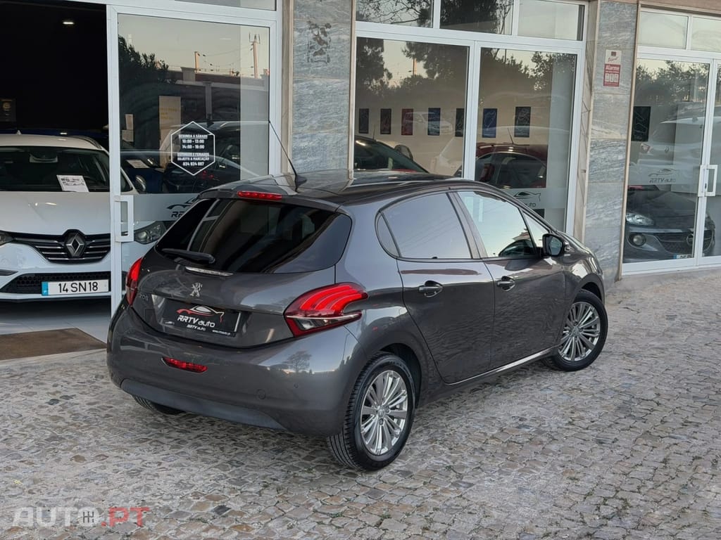 Peugeot 208 1.2 PureTech Style