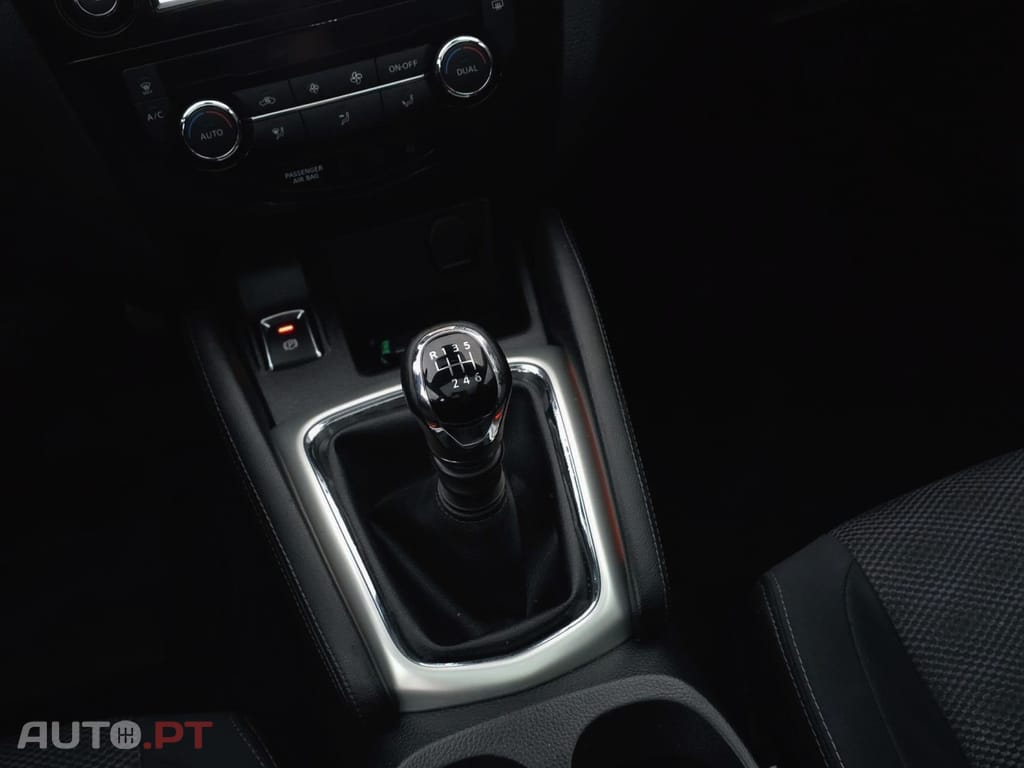 Nissan Qashqai 1.5 dCi N-Connecta RS+PS