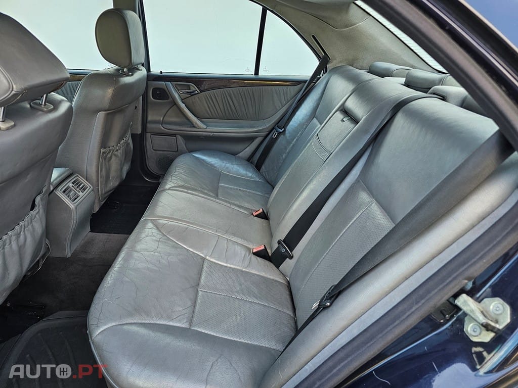 Mercedes-Benz E 220 CDI Avantgarde