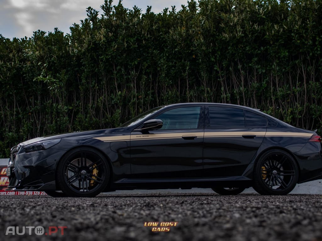 BMW M5 Outro