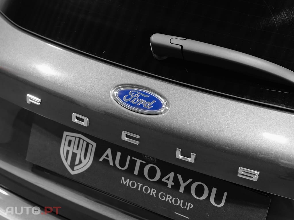 Ford Focus 1.0 EcoBoost MHEV Titanium