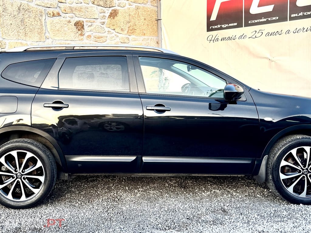 Nissan Qashqai +2 1.6 dCi Tekna Premium 17 360 S&S