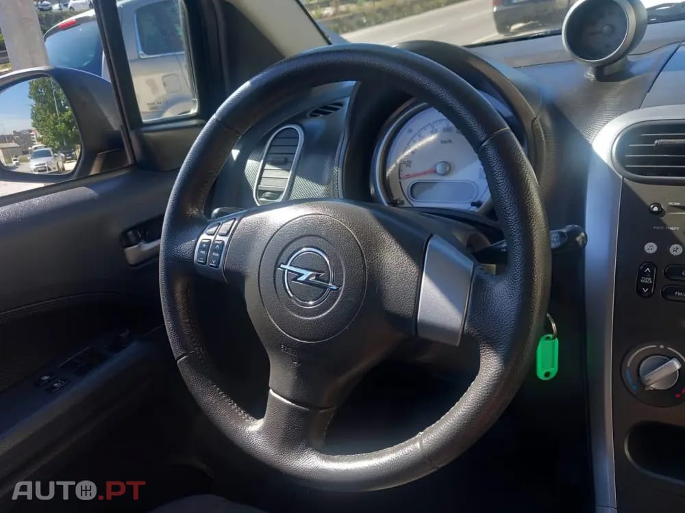 Opel Agila 1.0 Enjoy