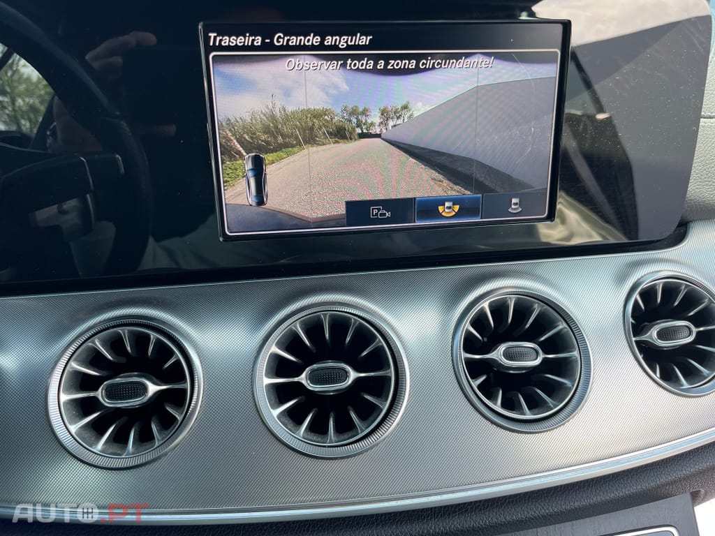 Mercedes-Benz E 220 d 4Matic Coupe 9G-TRONIC AMG Line