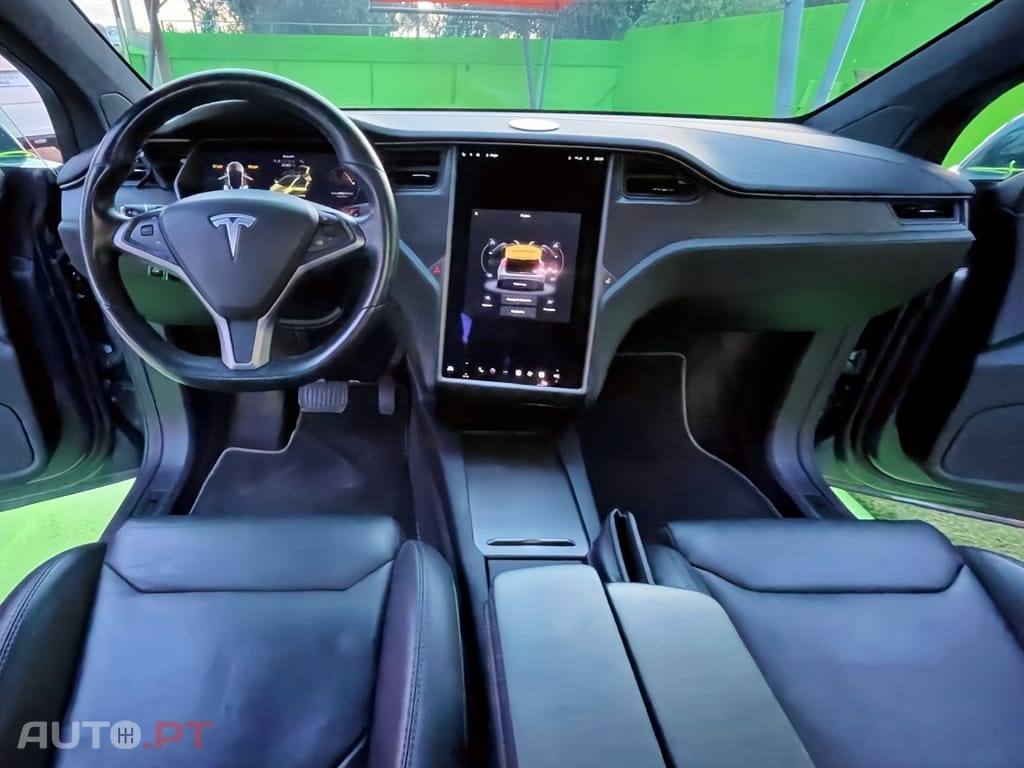 Tesla Model X 100D