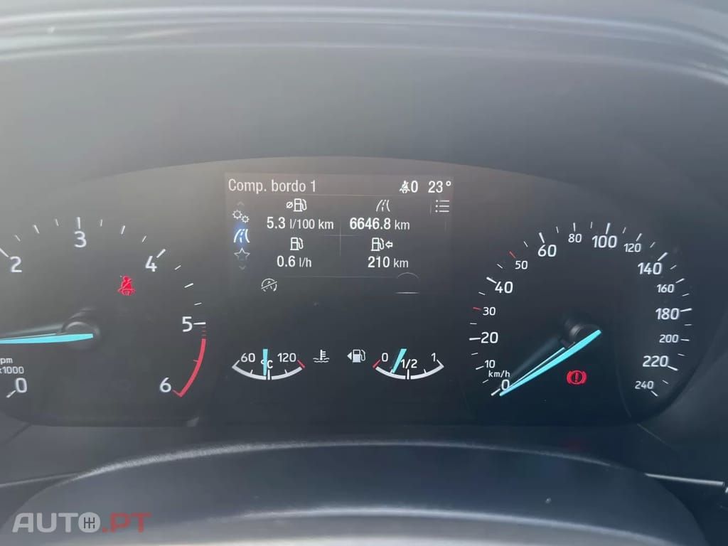 Ford Focus SW 1.5 TDCi EcoBlue ST-Line