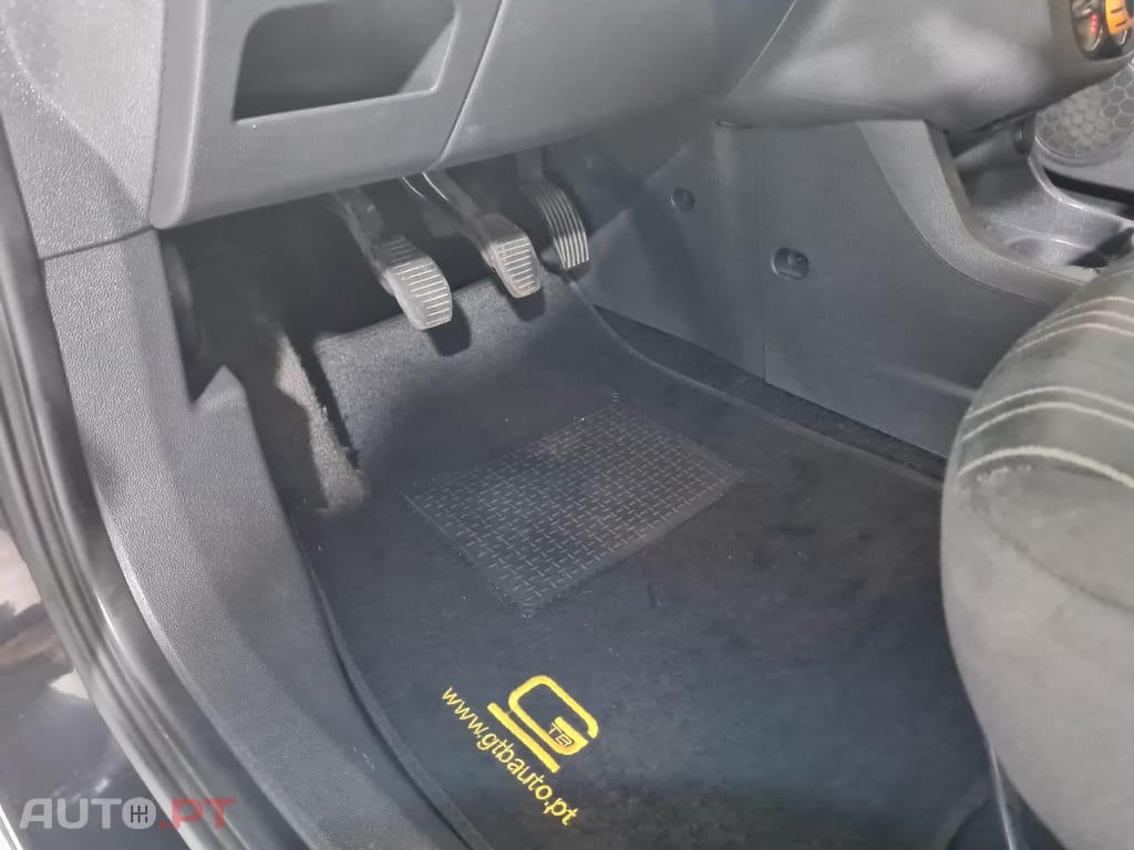 Opel Corsa  1.3 CDTI Edition Série  111 Anos