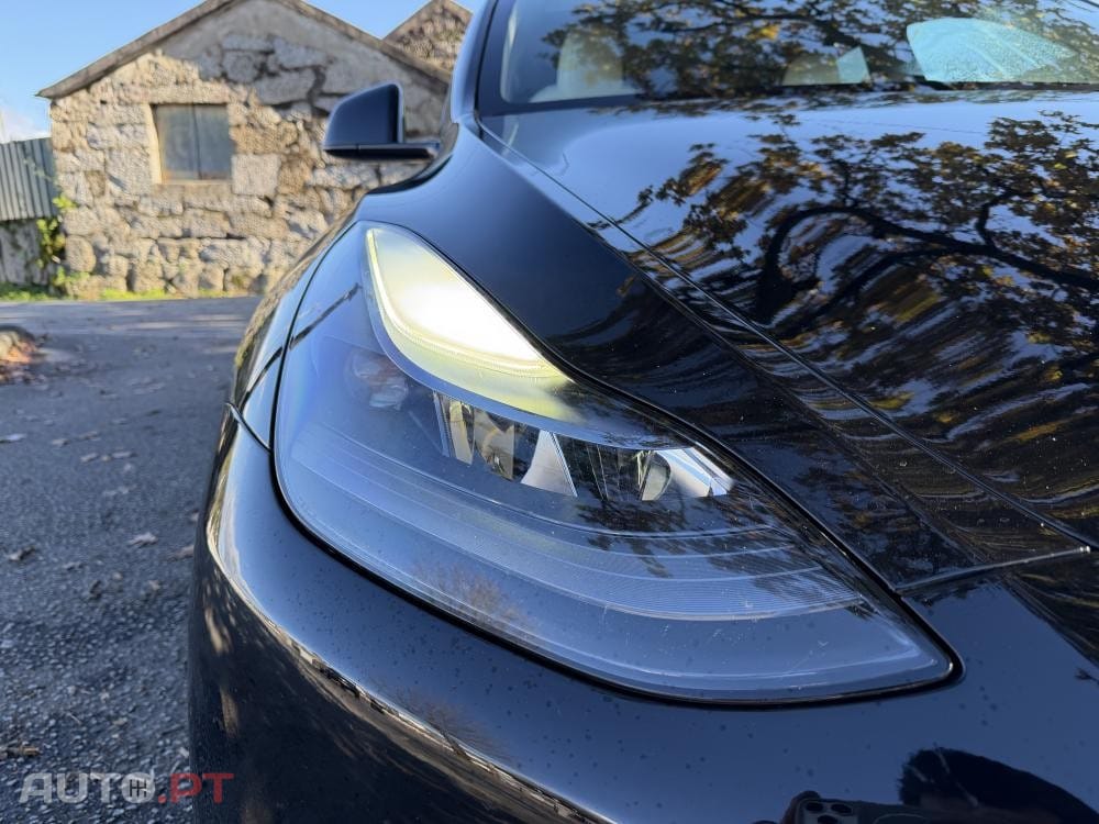 Tesla Model Y Long Range Dual Motor AWD