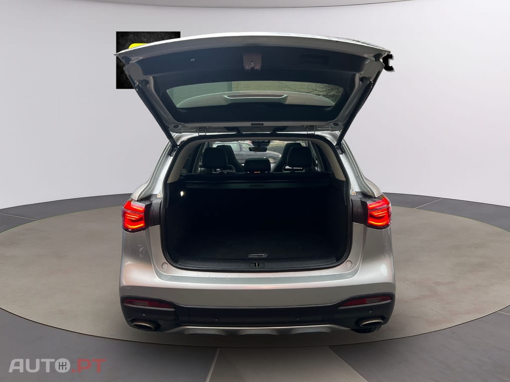 MG EHS PHEV Hybrid Luxury