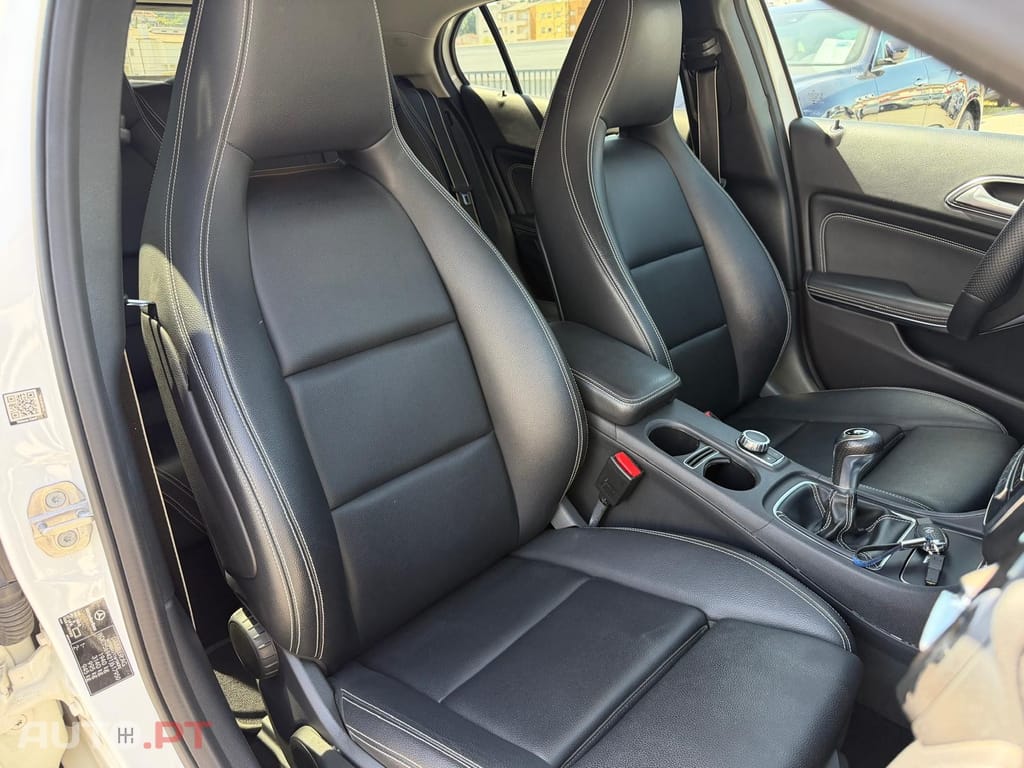 Mercedes-Benz GLA 180 AMG Line