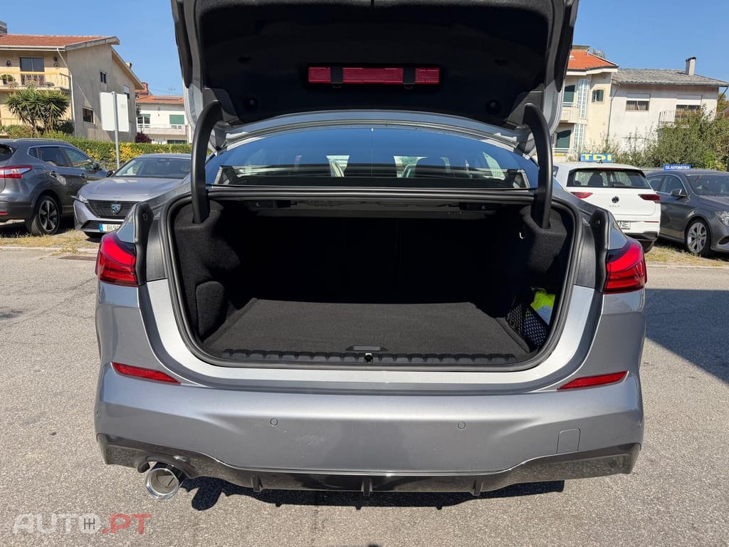 BMW 216 d Pack Desportivo M