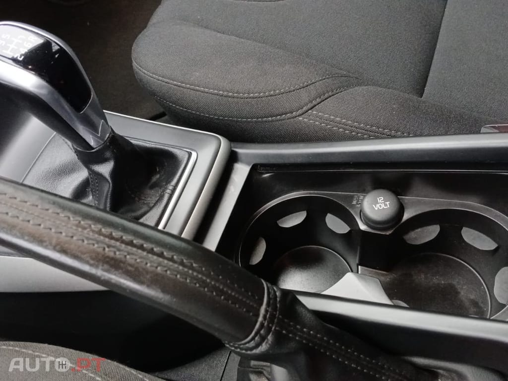 Volvo V40 2.0 D3 Kinetic