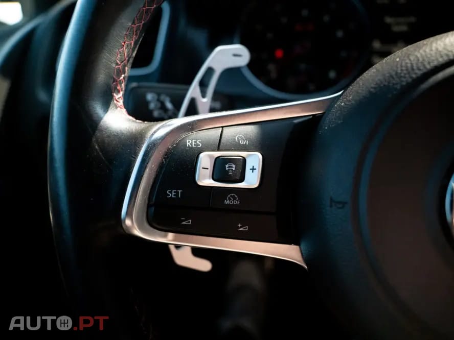 Volkswagen Golf 2.0 TSi GTi DSG Performance