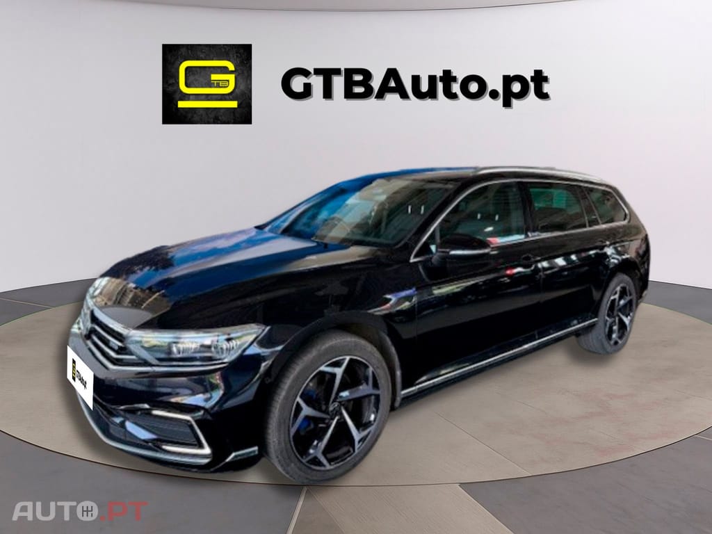 Volkswagen Passat Variant I.V.A DEDUTIVEL GTE DSG R-Line Sport