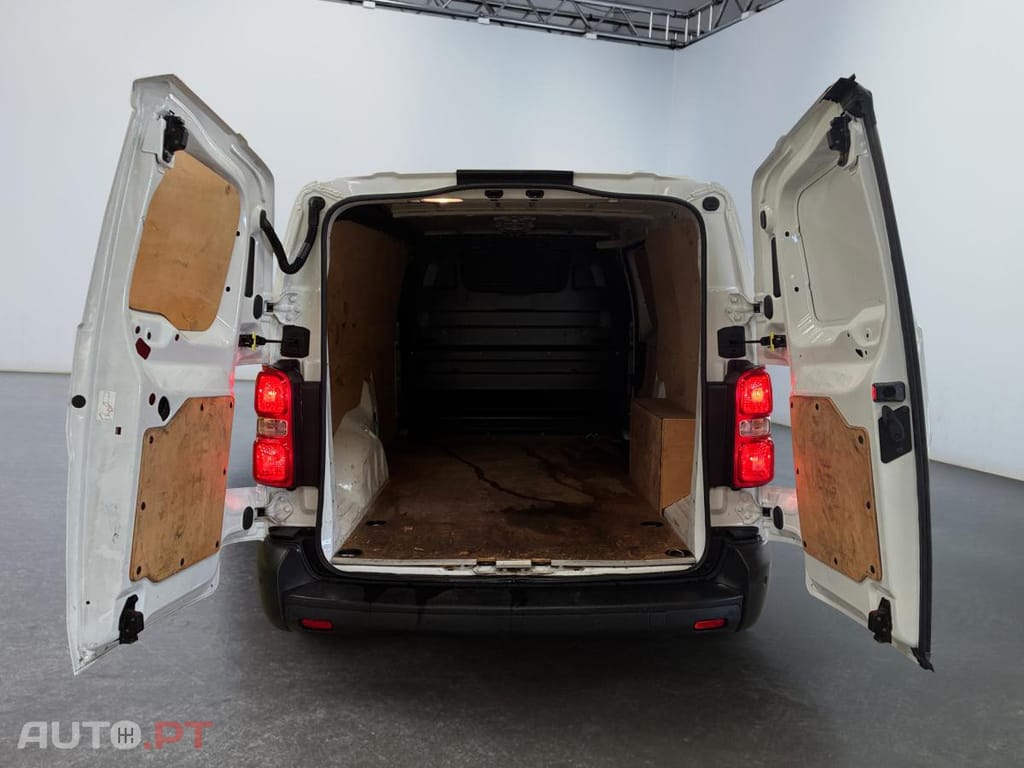Citroen Jumpy 2.0 BlueHDi XL Driver