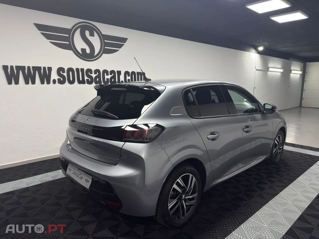 Peugeot 208 1.2 PureTech Allure EAT8