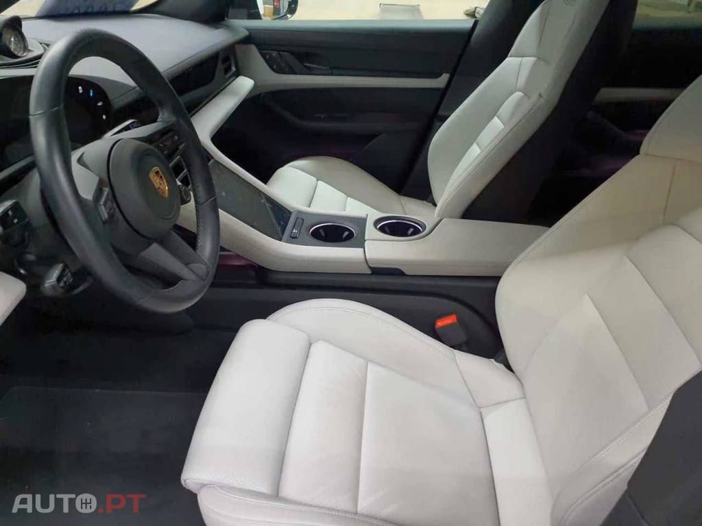 Porsche Taycan Sport Turismo
