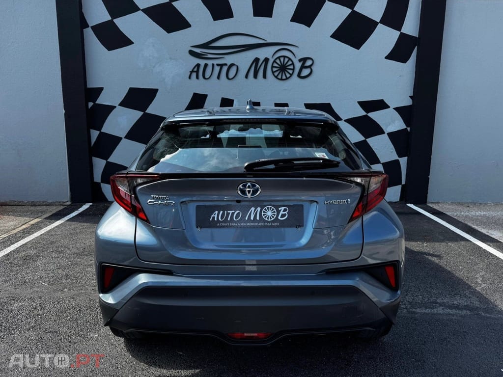 Toyota C-HR 1.8 Hybrid Square Collection