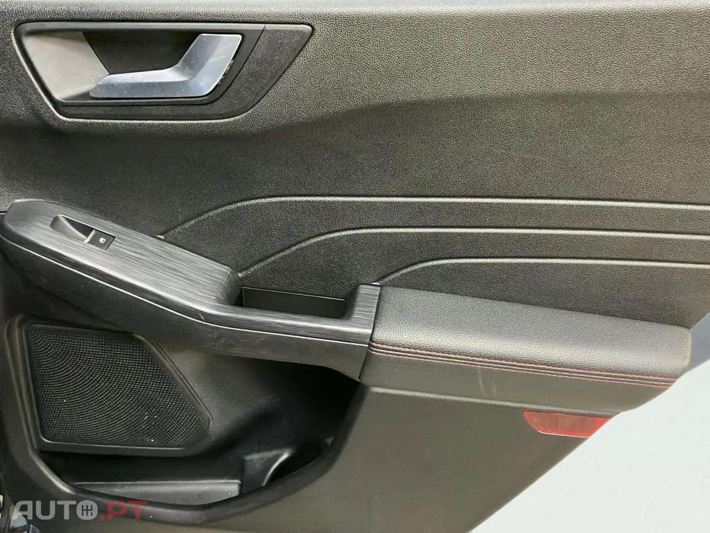 Ford Kuga 1.5 TDCi EcoBlue ST-Line