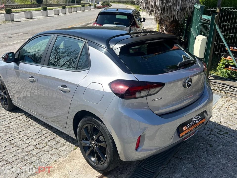 Opel Corsa 1.2 Color Edition