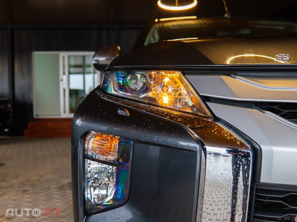 Mitsubishi L200 2.3 DI-D Strakar CD Intense 4WD