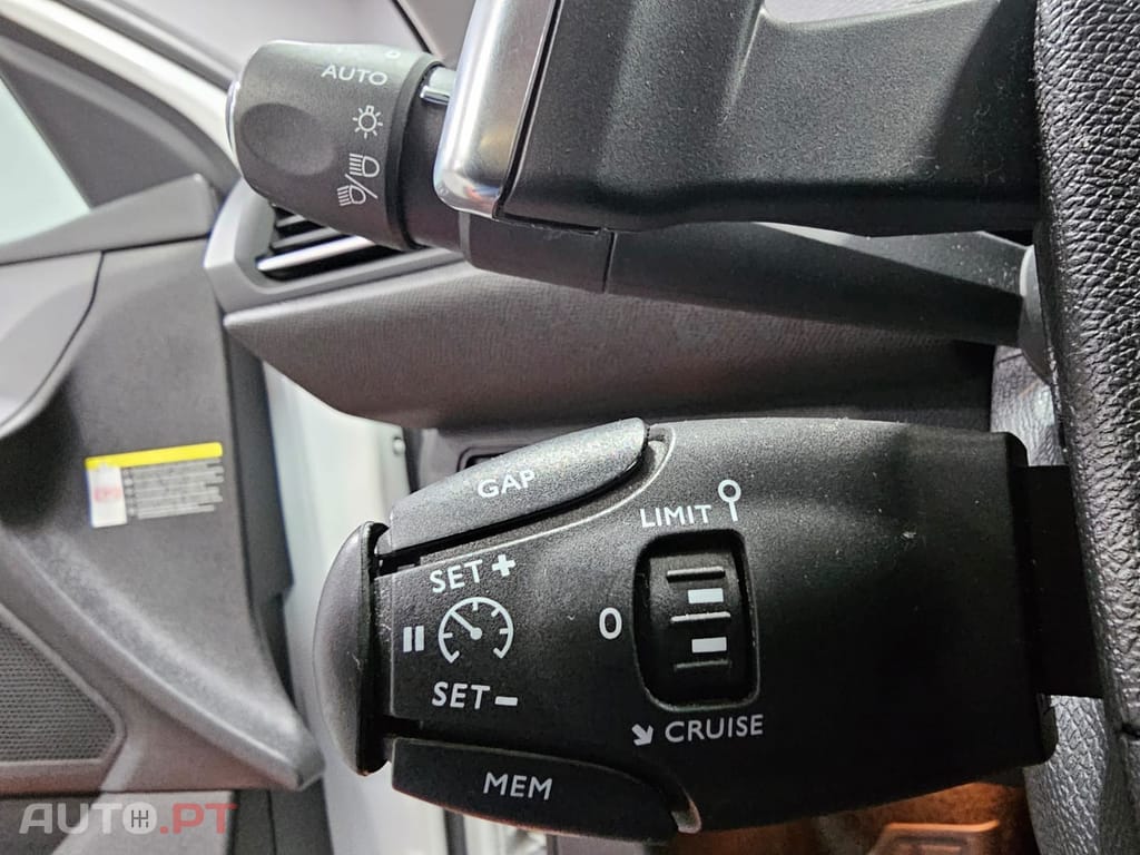 Peugeot 308 SW 1.2 PureTech Allure EAT8