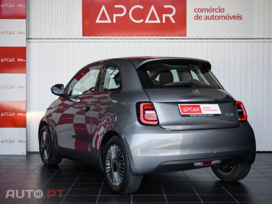 Fiat 500e 42 kWh Icon