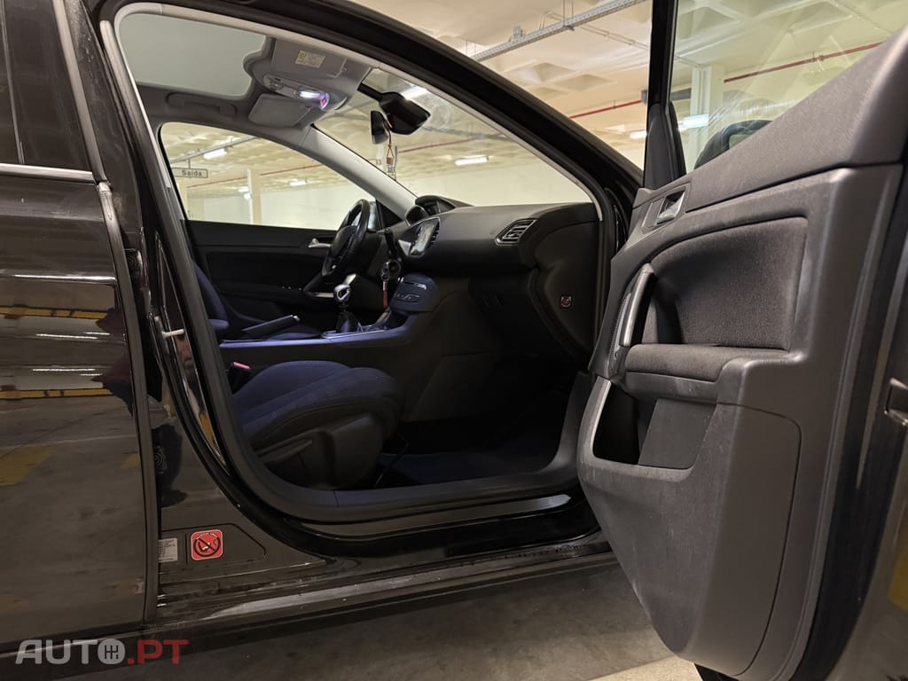 Peugeot 308 1.6 BlueHDi Active