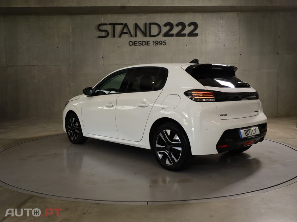 Peugeot 208 1.2 Hybrid Allure e-DCS6