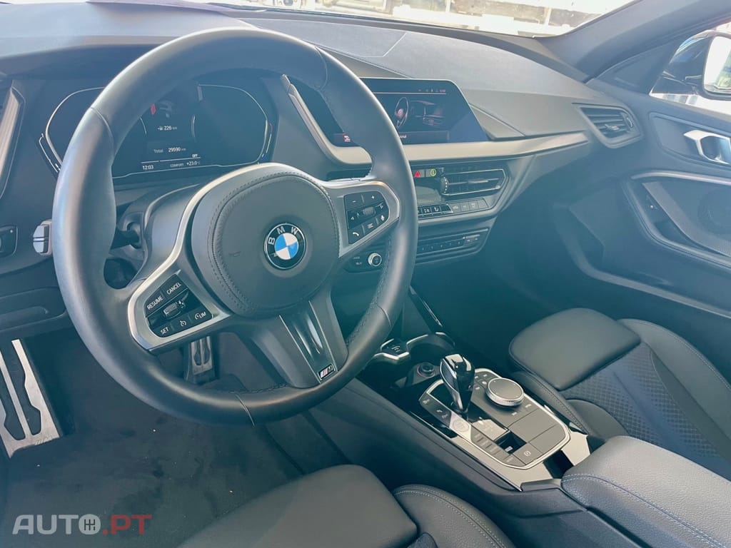 BMW 116 d Pack Desportivo M Auto