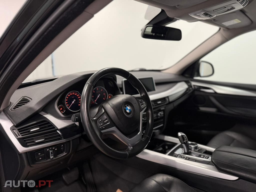 BMW X5 25 d sDrive Comfort 7L