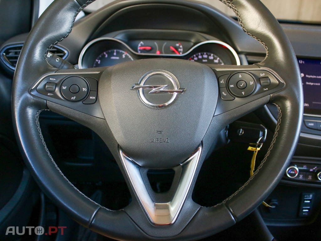 Opel Crossland 1.2 T Business