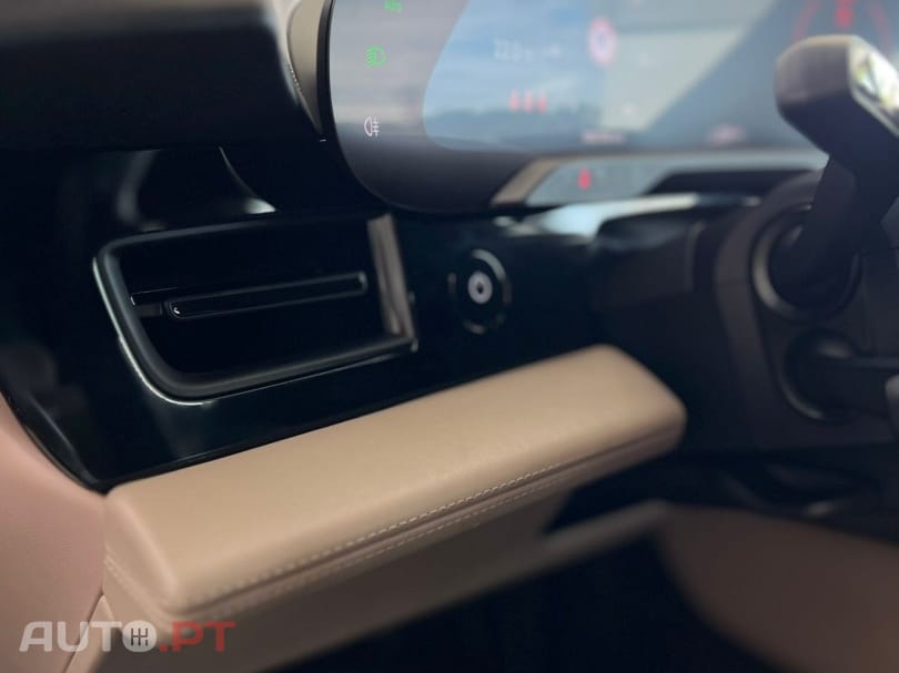Porsche Taycan 4