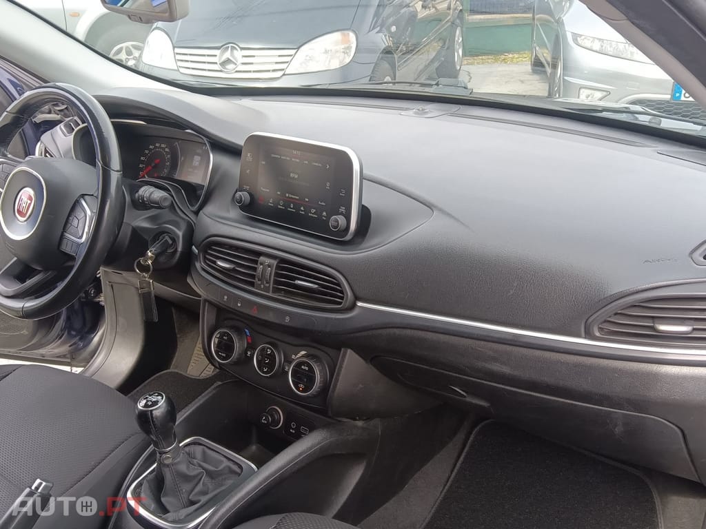 Fiat Tipo 1.3 M-Jet Lounge J17