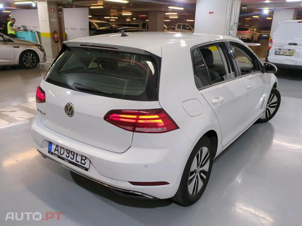 Volkswagen e-Golf AC/DC