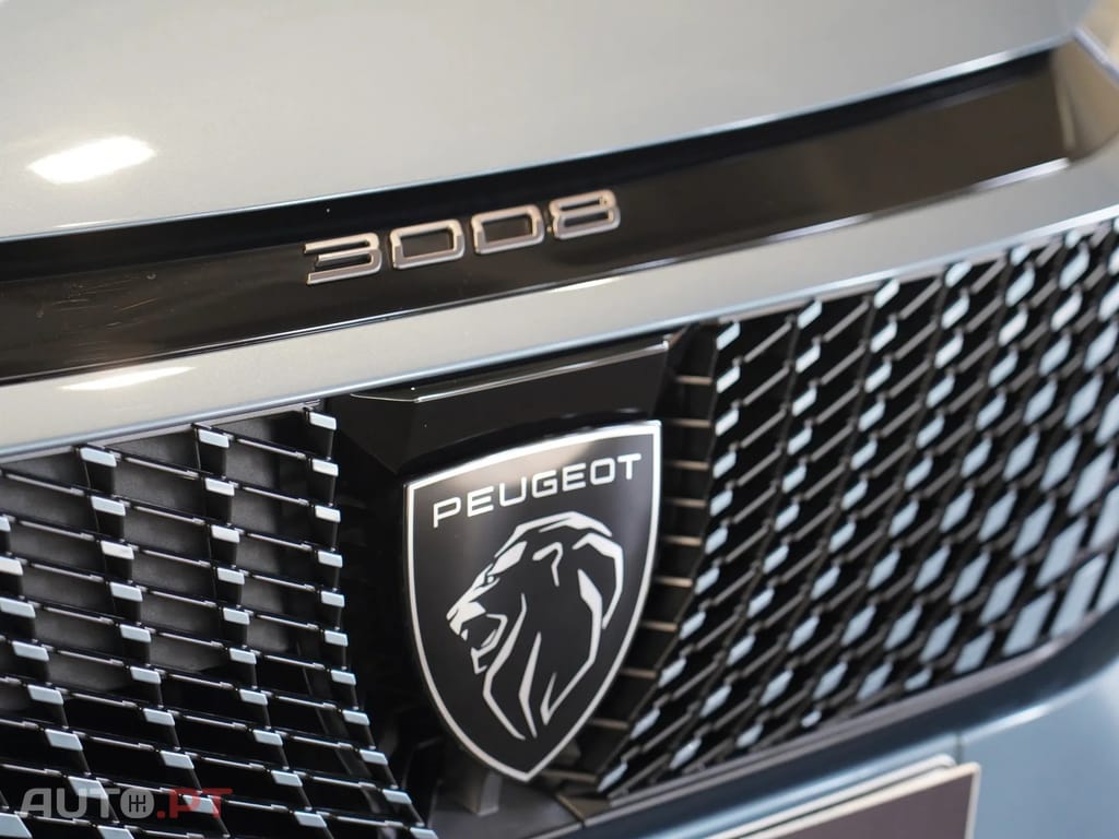 Peugeot 3008 1.2 Hybrid Allure e-DCS6