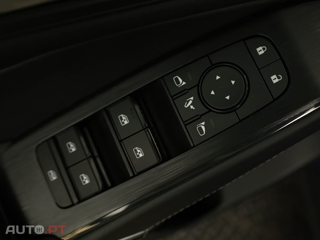Nissan Qashqai Qashqai 1.3 DIG-T N-Connecta LED Xtronic