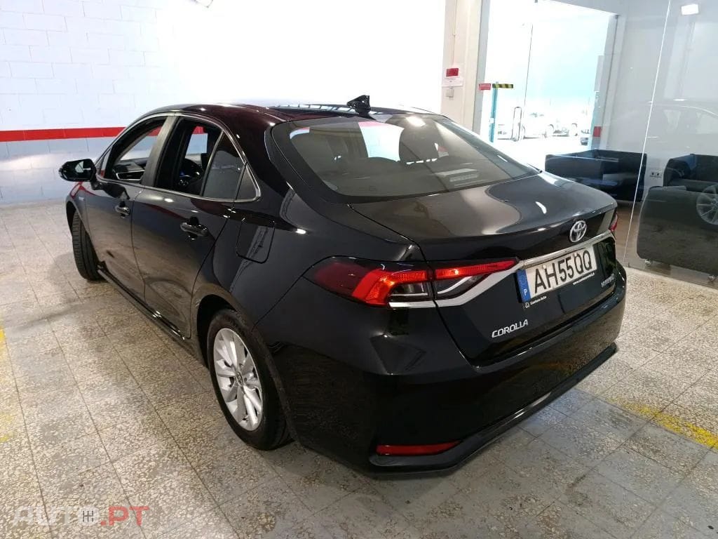 Toyota Corolla 1.8 Hybrid Comfort
