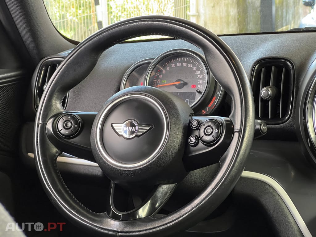 MINI Countryman Cooper SE ALL4 Auto