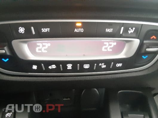 Renault Grand Scénic Dynamique 1.5 DCI 110 CV