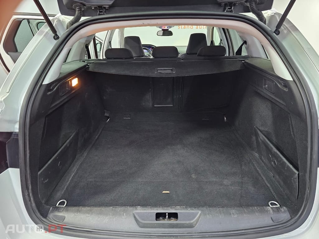 Peugeot 308 SW 1.2 PureTech Allure EAT8